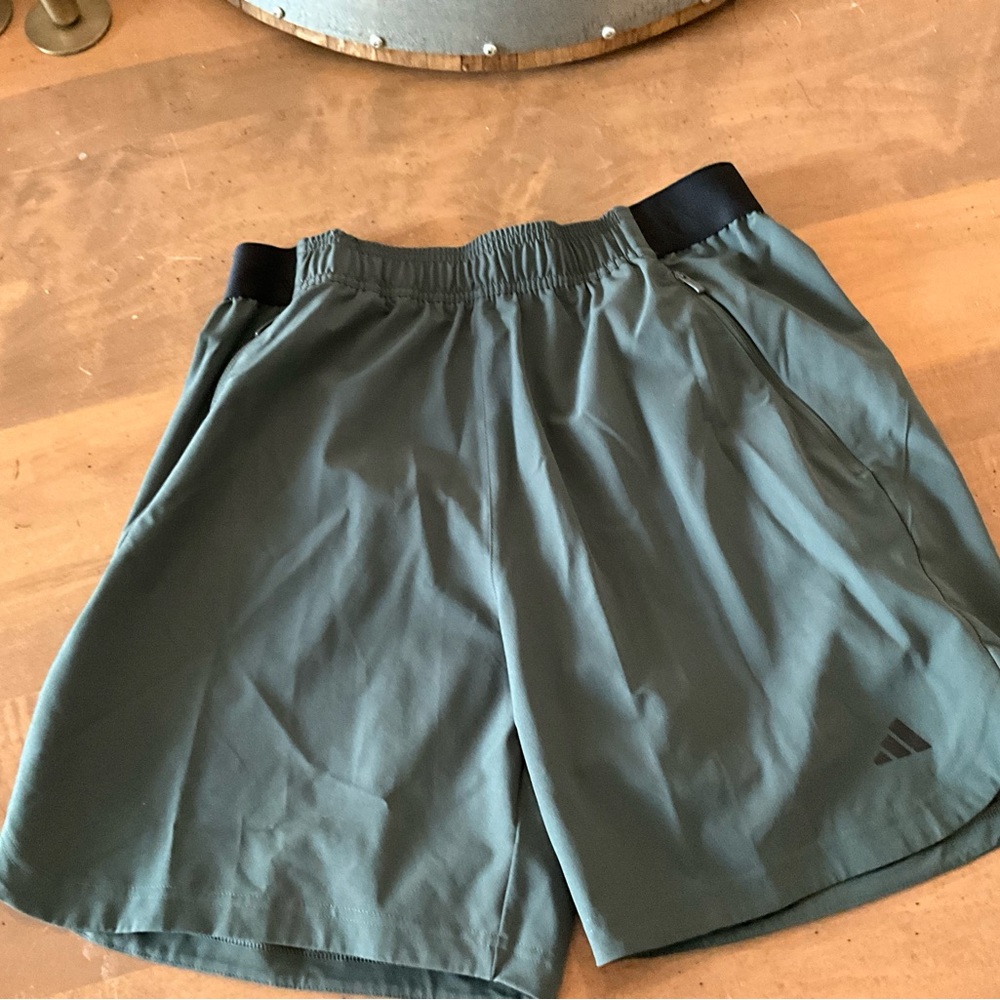NWT Adidas Men's Olive Green Athletic Shorts Size Medium